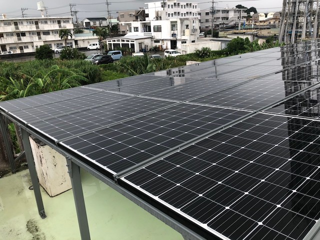 沖縄市　太陽光発電施工写真1